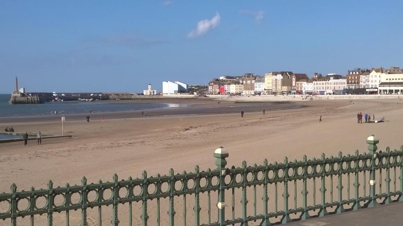 Bed and Breakfast Rosslyn Court Margate Exterior foto